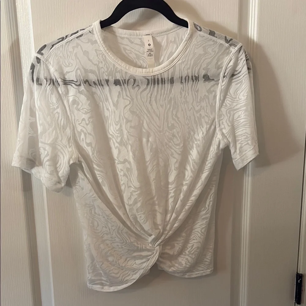 Lululemon Crescent Tee *Veil - Picture 3 of 4